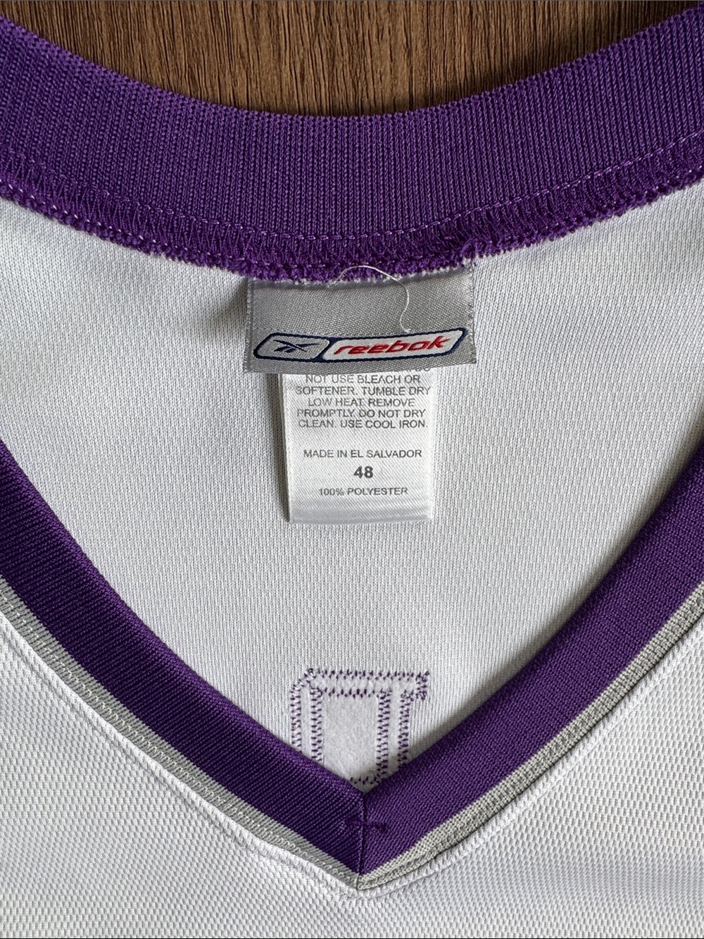 Vintage Authentic Reebok White & Purple Bibby Sacramento Kings Basketball Jersey - Picture 3 of 7